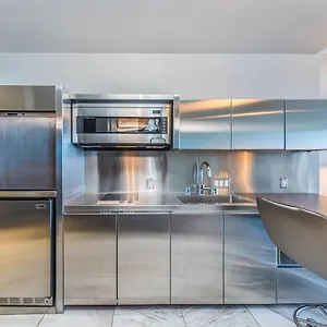 Aparthotel Beautiful High Rise Condo-307, Las Vegas